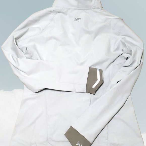 Arc'teryx Women's A2B Commuter Jacket - Picture 3 of 5